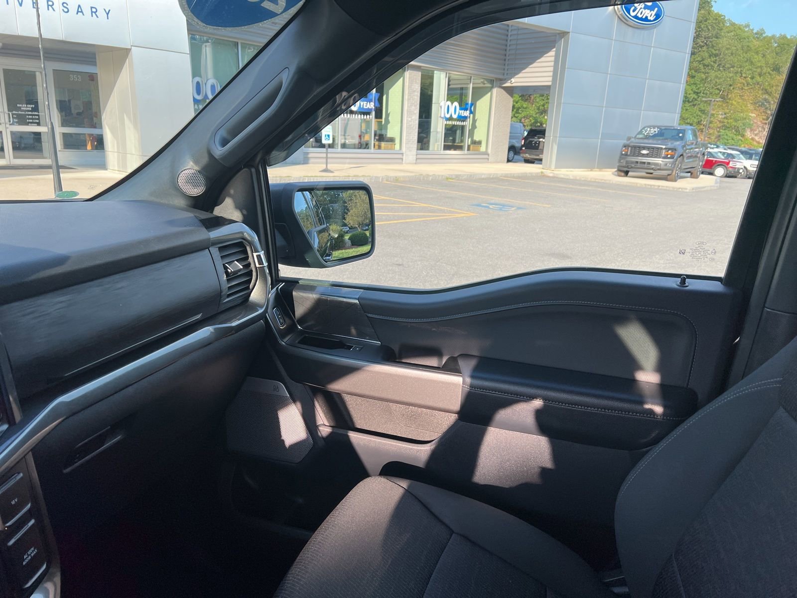 Certified 2022 Ford F150 XLT w/ Equipment Group 302A High image 23