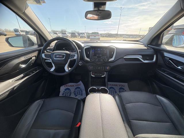 Used 2023 GMC Terrain SLT image 17