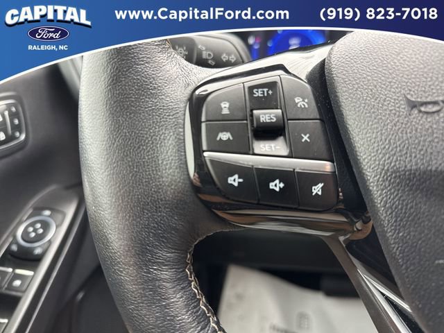 Certified 2022 Ford Escape Titanium w/ Titanium Elite Package image 24