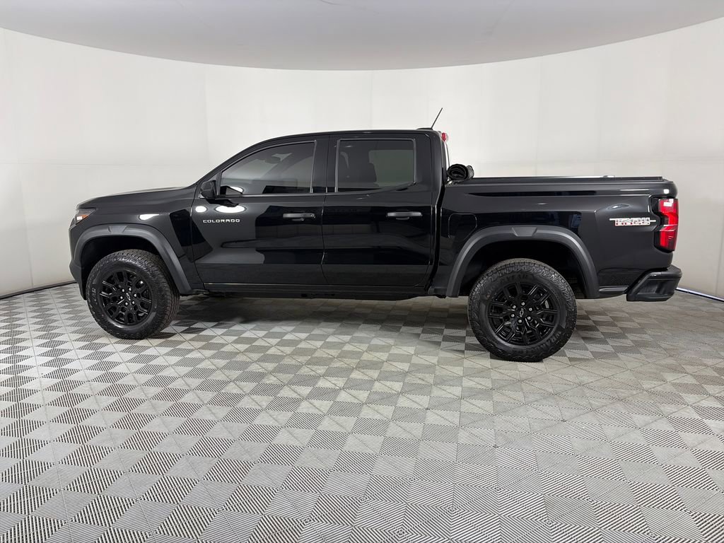 Used 2024 Chevrolet Colorado Trail Boss w/ Technology Package AWD/4WD image 4
