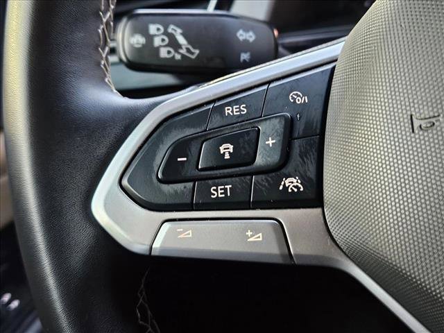 Used 2024 Volkswagen Atlas Cross Sport SE FWD image 21