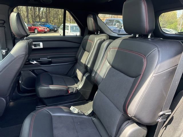 Certified 2024 Ford Explorer ST-Line w/ Class IV Trailer Tow Package image 11