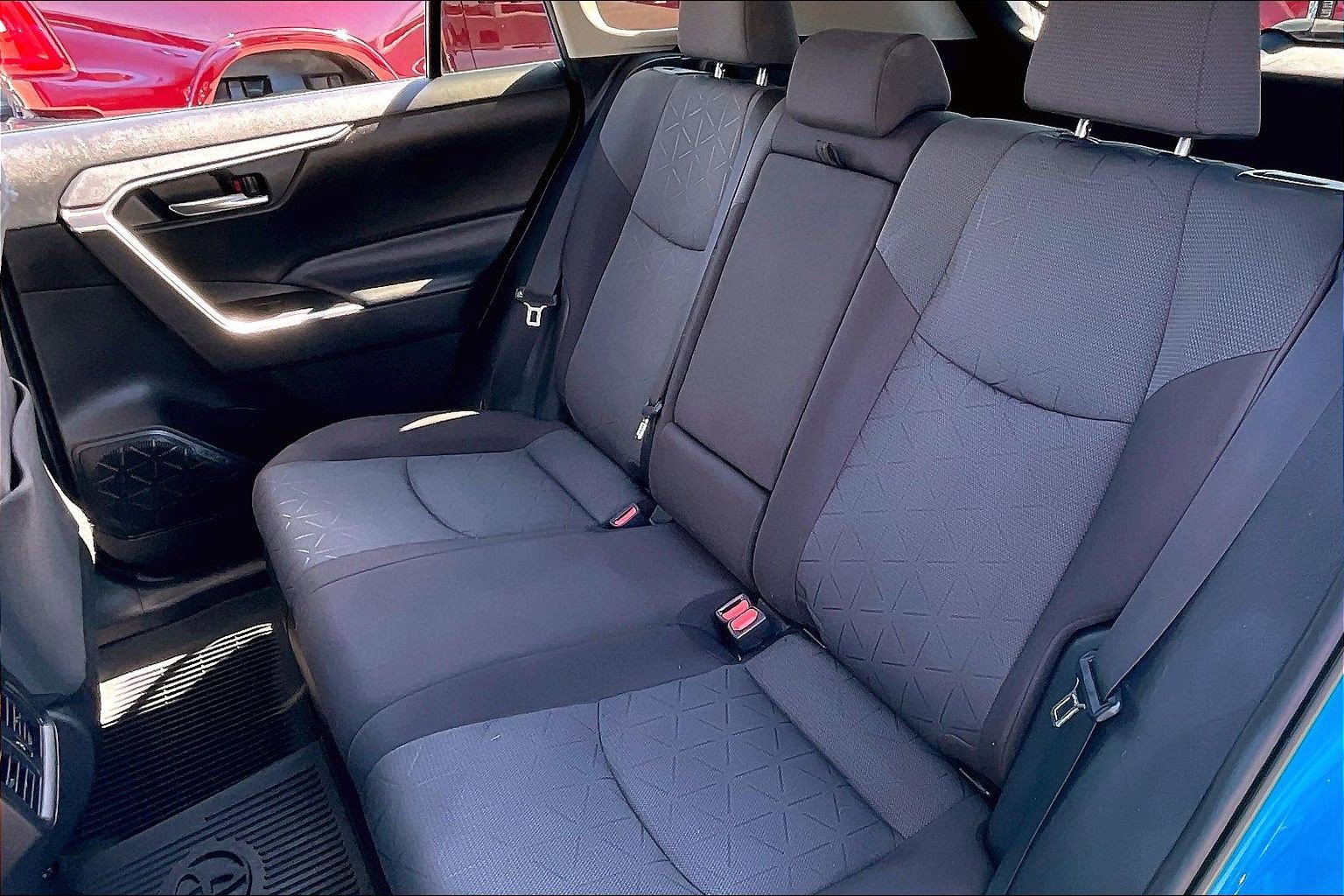 Used 2020 Toyota RAV4 XLE w/ All Weather Liner Package AWD/4WD image 24