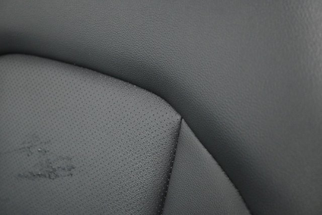 Used 2025 Kia Sportage EX AWD/4WD image 13