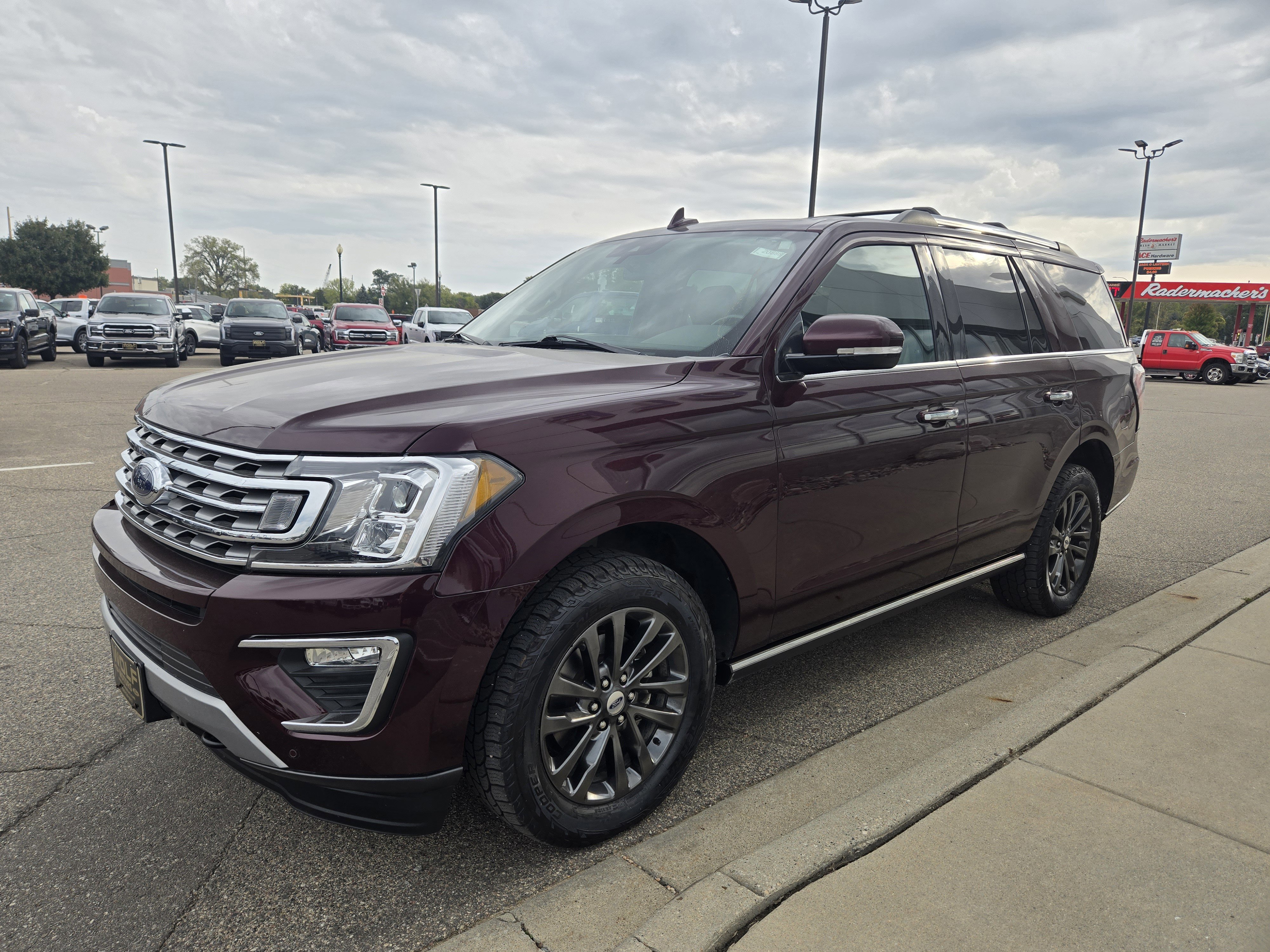 Certified 2021 Ford Expedition Limited image 2