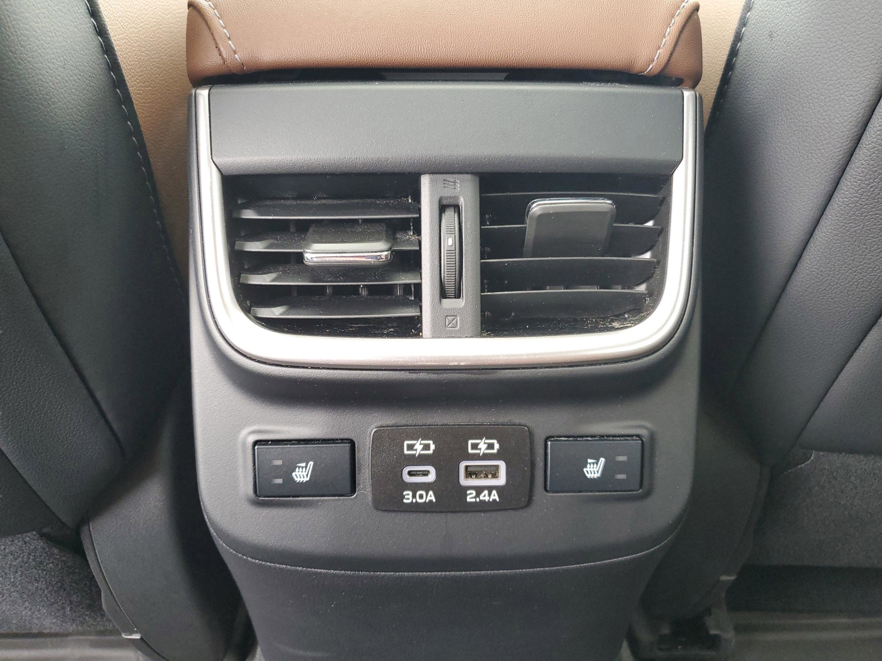 Used 2024 Subaru Outback Touring AWD/4WD image 11