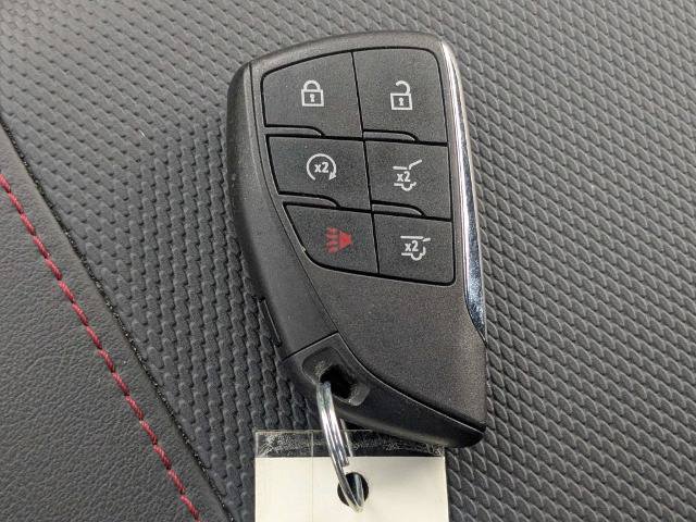 Used 2025 Chevrolet Suburban RST w/ Comfort Package AWD/4WD image 34