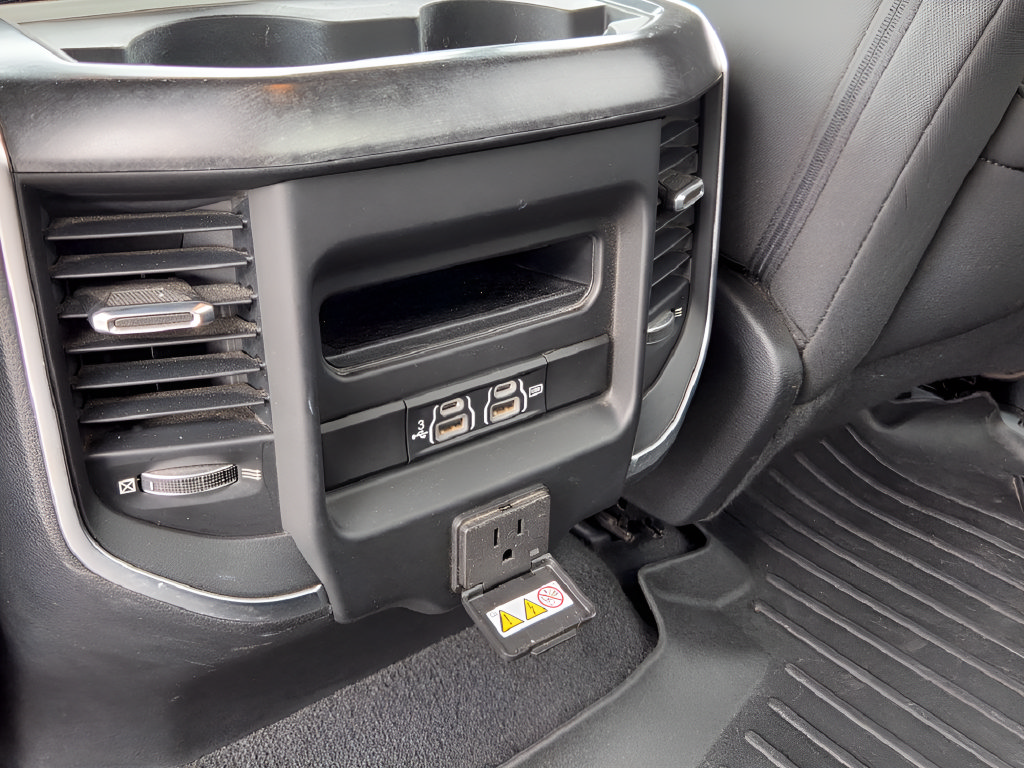 Used 2019 RAM 1500 Big Horn AWD/4WD image 29