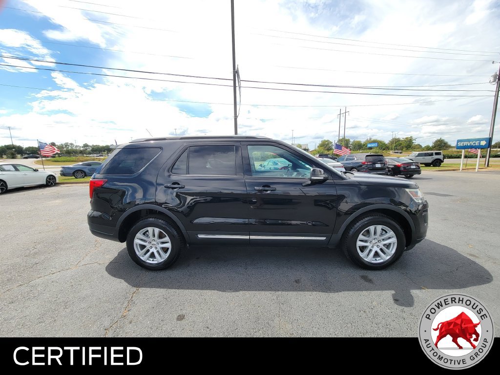 Certified 2018 Ford Explorer XLT w/ Equipment Group 202A AWD/4WD image 8