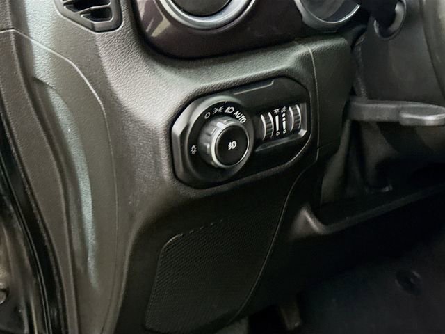 Used 2021 Jeep Wrangler Unlimited Sahara AWD/4WD image 10