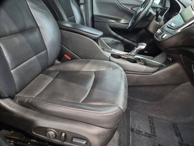 Used 2023 Chevrolet Malibu LT FWD image 21