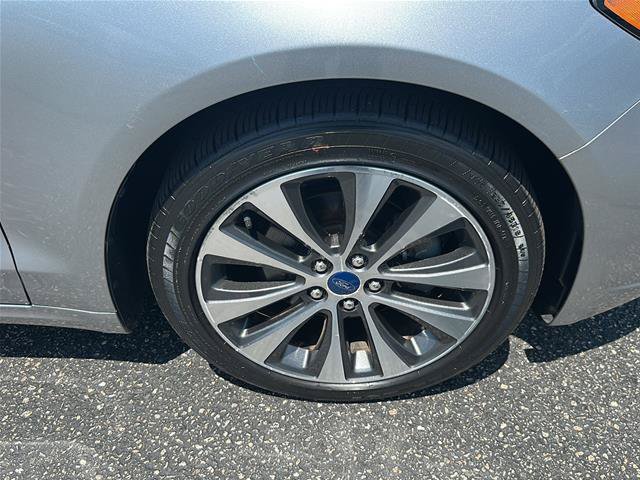 Certified 2020 Ford Fusion SE AWD/4WD image 38