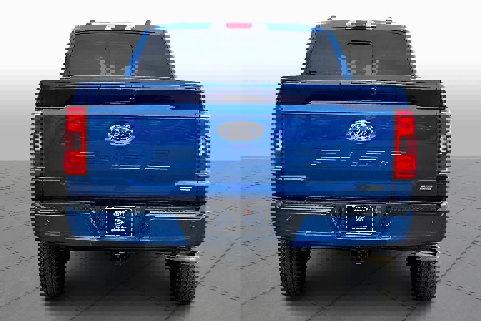 Certified 2023 Ford F150 XLT w/ Equipment Group 302A High image 4