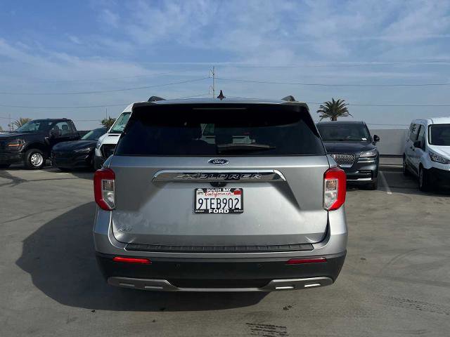 Certified 2022 Ford Explorer XLT w/ Equipment Group 202A image 5