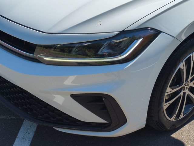 Used 2025 Volkswagen Jetta Sport FWD image 9
