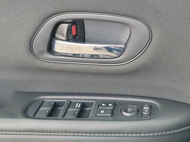 Used 2022 Honda HR-V LX image 16
