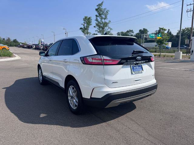 Certified 2022 Ford Edge SEL AWD/4WD image 3
