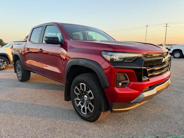 Used 2023 Chevrolet Colorado Z71 w/ Z71 Convenience Package 2 AWD/4WD image 5
