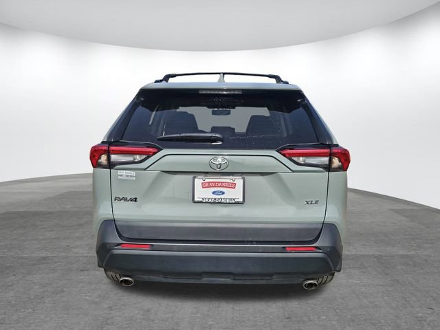 Used 2023 Toyota RAV4 XLE Premium image 5