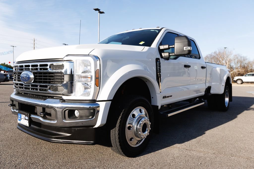 Certified 2025 Ford F450 XLT w/ 360-Degree Camera Package image 3