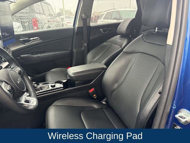 Used 2025 Kia Sportage SX image 12