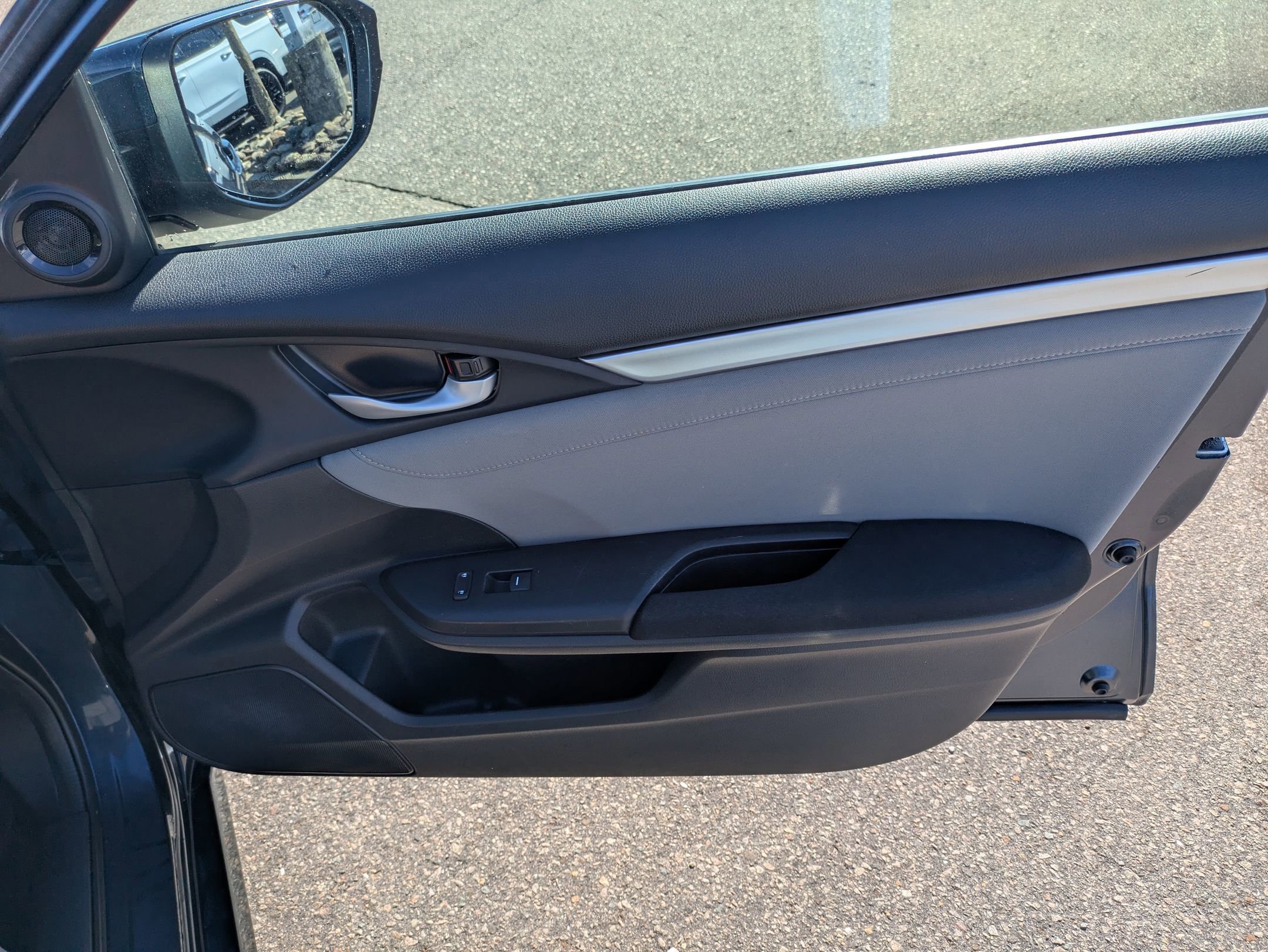 Used 2020 Honda Civic EX image 29