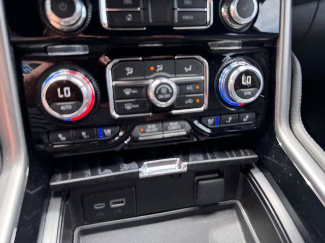 Used 2024 GMC Yukon Denali AWD/4WD image 23