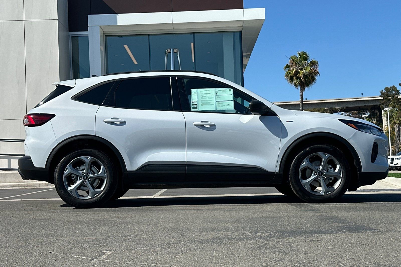 Certified 2025 Ford Escape ST-Line FWD image 2