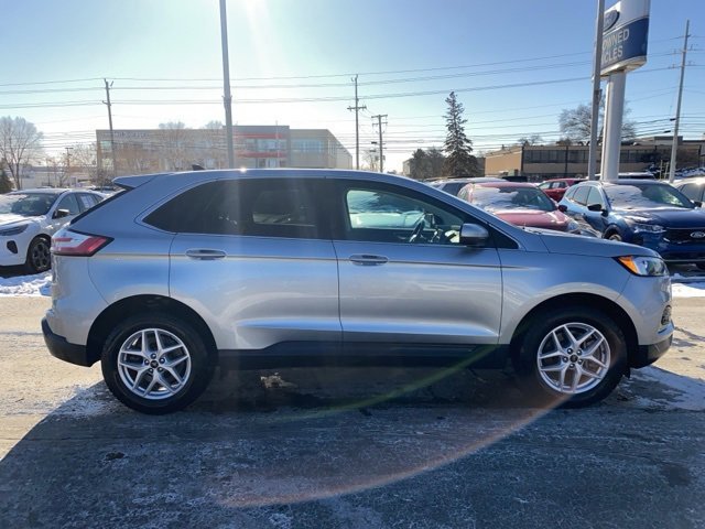 Certified 2024 Ford Edge SEL w/ Convenience Package image 2