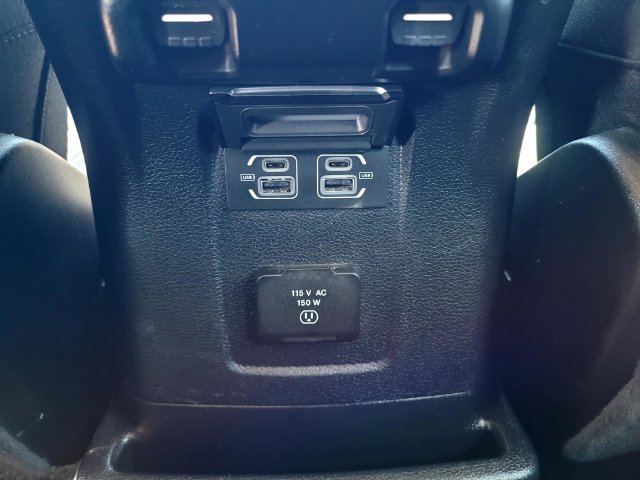 Used 2023 Jeep Wrangler Unlimited Rubicon 4xe AWD/4WD image 13