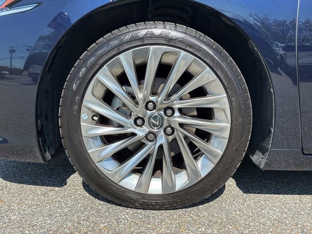 Used 2019 Lexus ES 350 w/ Accessory Package 2 FWD image 9