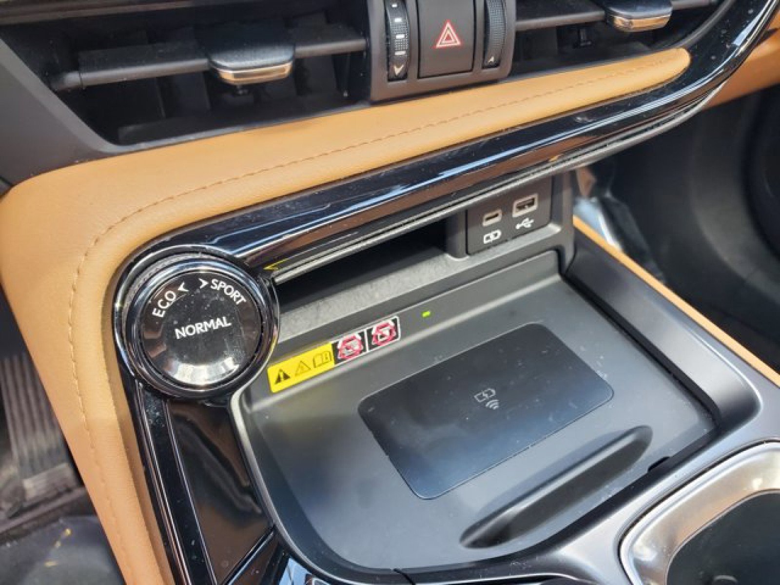 Used 2024 Lexus NX 250 FWD image 25