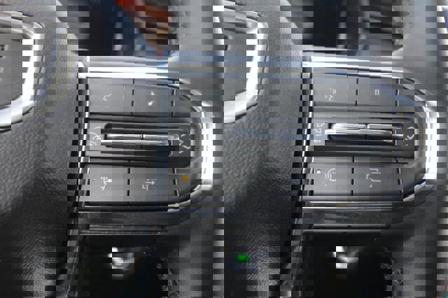 Used 2025 GMC Terrain Elevation w/ Black Edition image 19