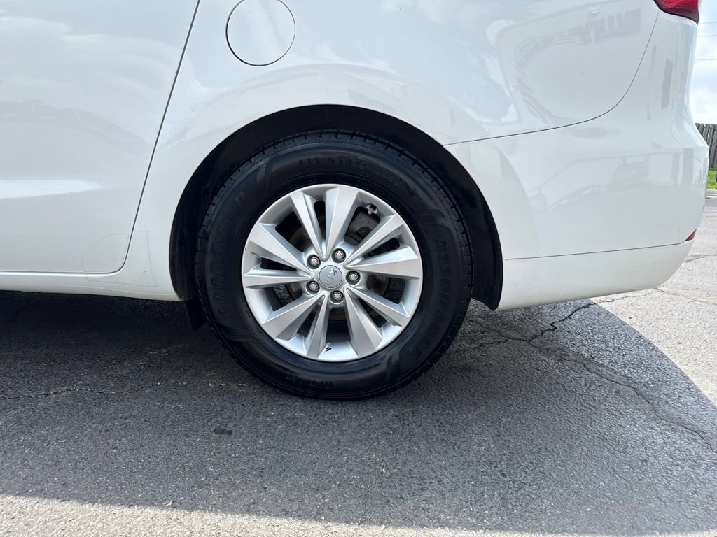 Used 2018 Kia Sedona LX w/ LX Essentials Premium Package FWD image 43