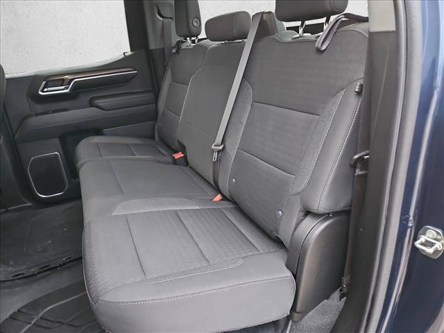 Used 2022 Chevrolet Silverado 1500 LT AWD/4WD image 19