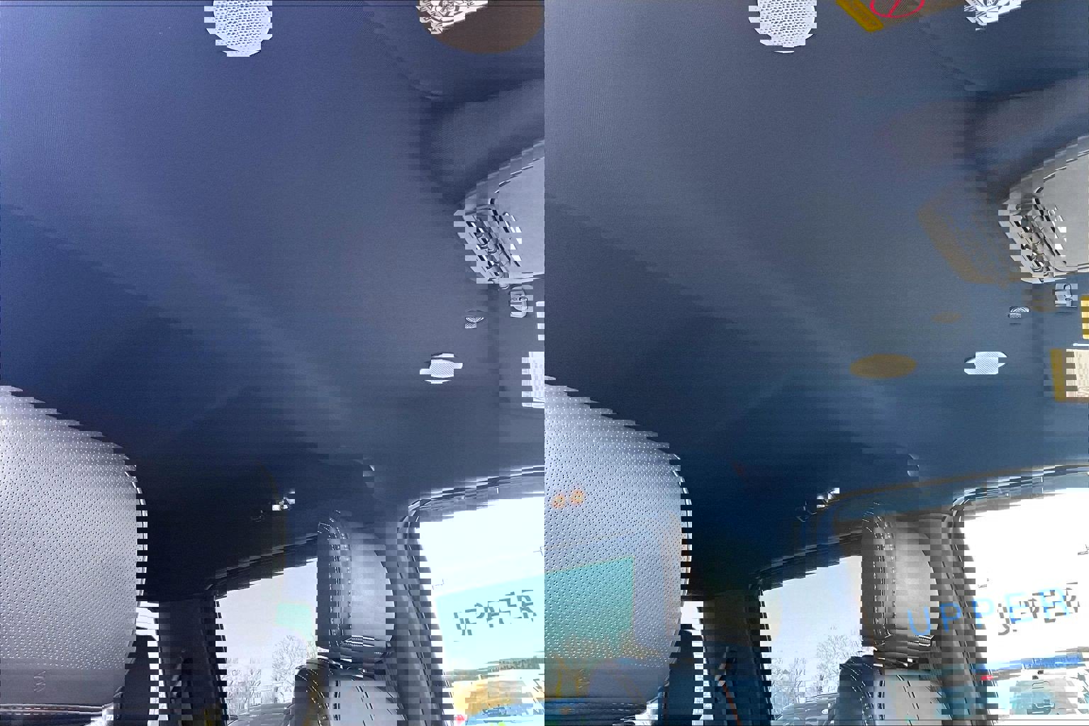 Certified 2023 Ford F250 Platinum w/ FX4 Off-Road Package image 23