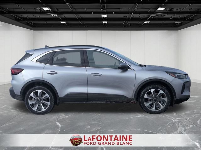 Certified 2024 Ford Escape Platinum image 2