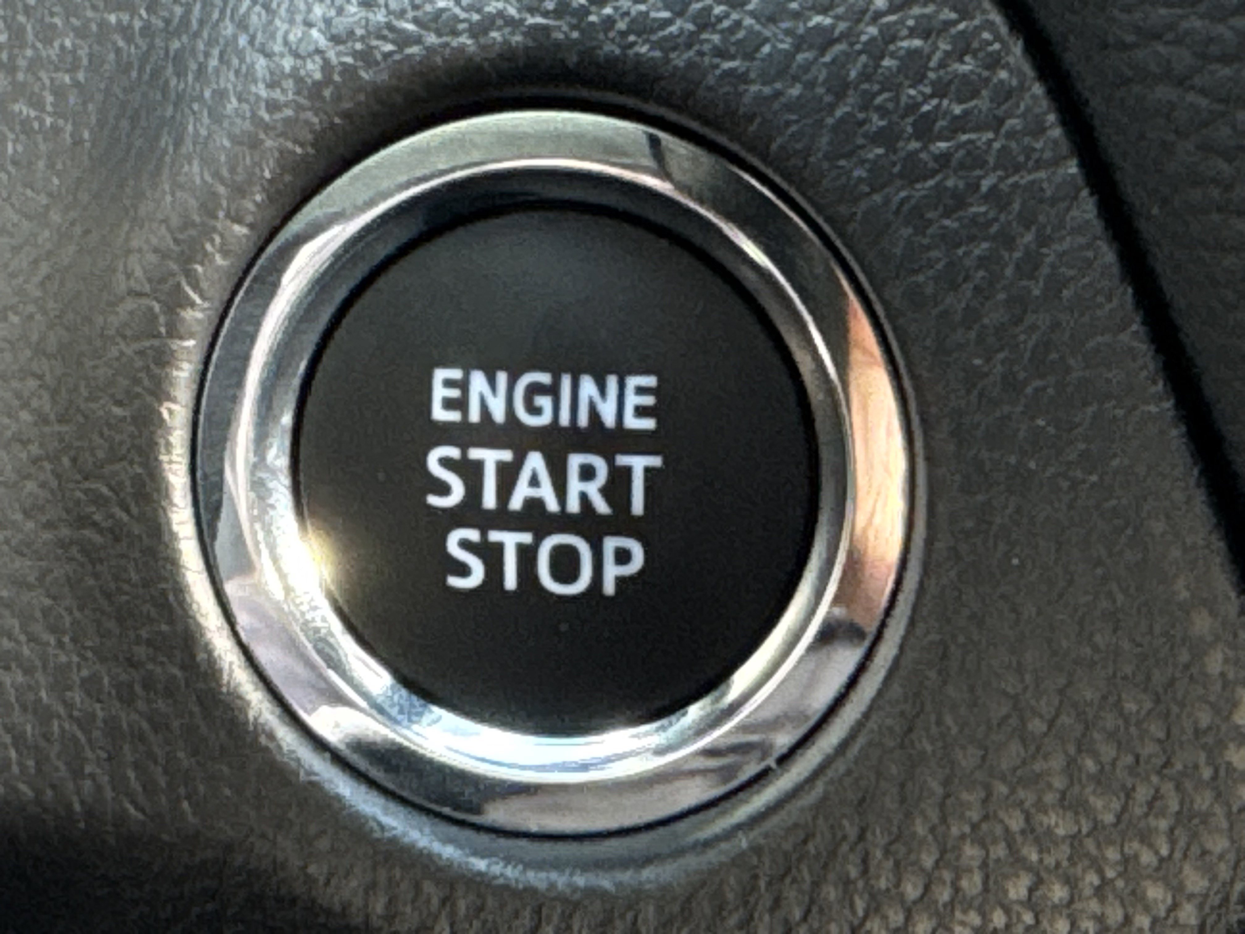 Used 2025 Toyota RAV4 XLE image 21