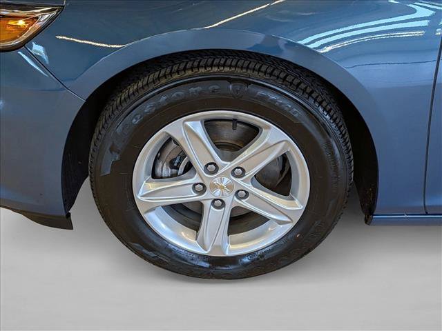 Used 2025 Chevrolet Malibu LS FWD image 26