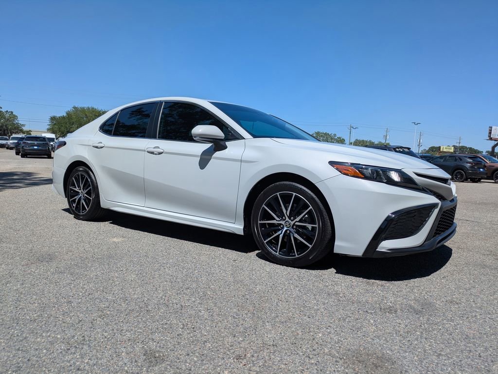 Used 2023 Toyota Camry SE
