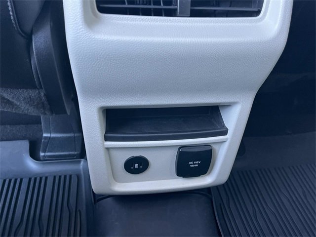 Certified 2023 Ford Edge Titanium w/ Class II Trailer Tow Package image 18