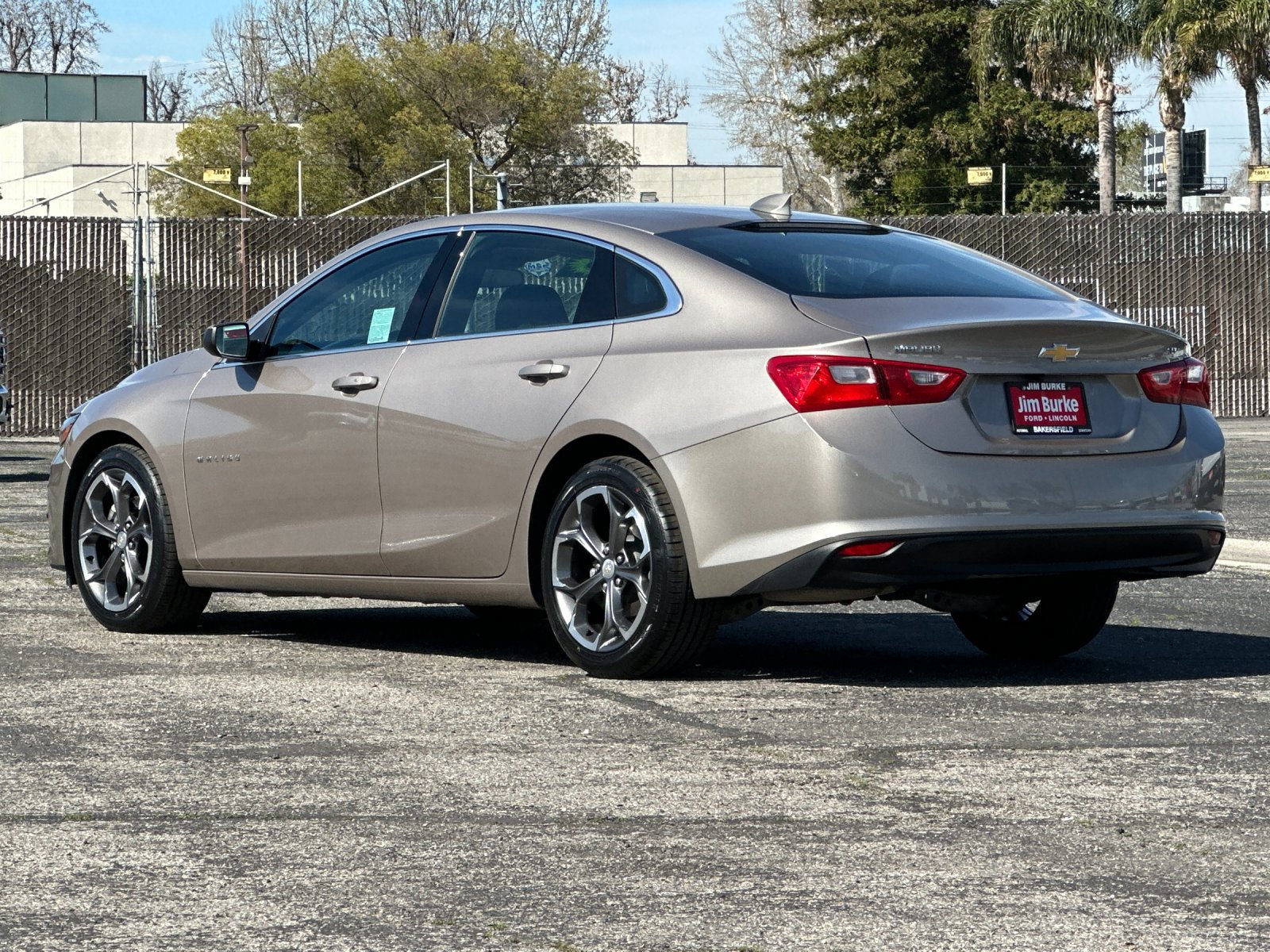 Used 2023 Chevrolet Malibu LT image 3