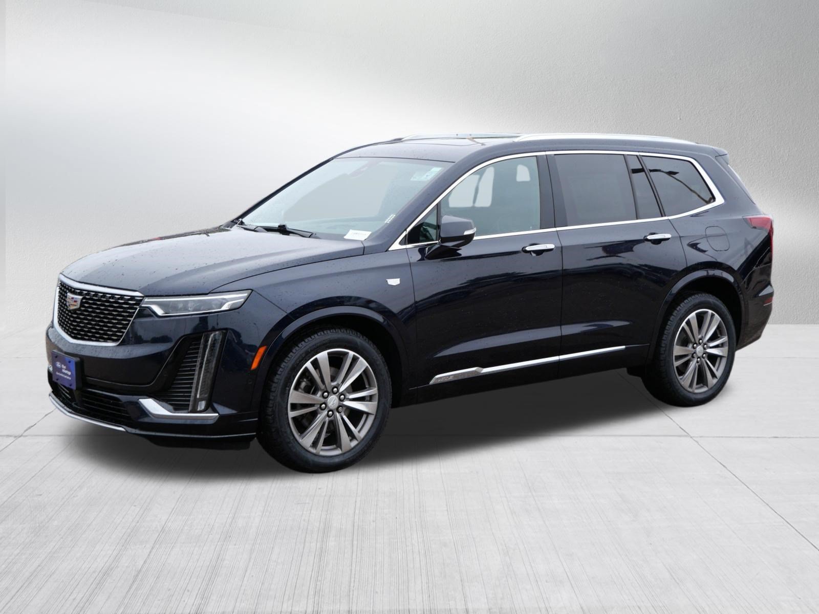 Used 2021 Cadillac XT6 Premium Luxury w/ Platinum Package AWD/4WD image 3