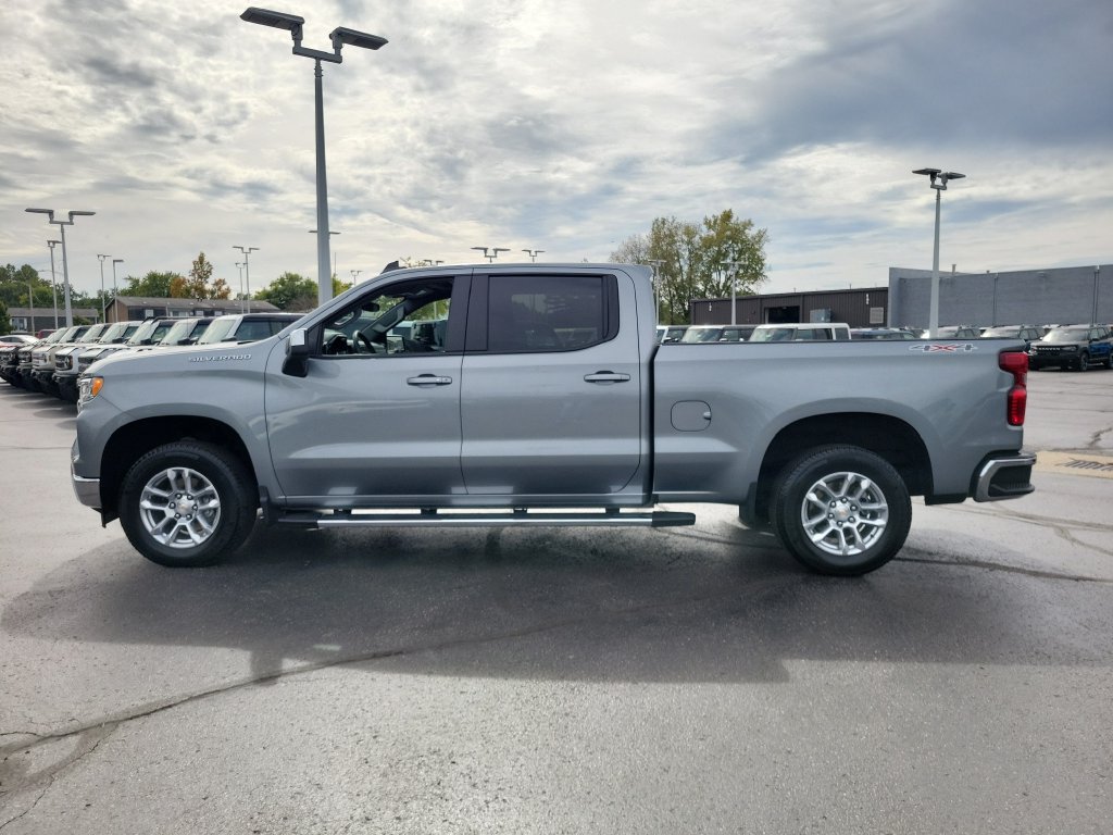 Used 2026 Chevrolet Silverado 1500 LT w/ Protection Package AWD/4WD image 7