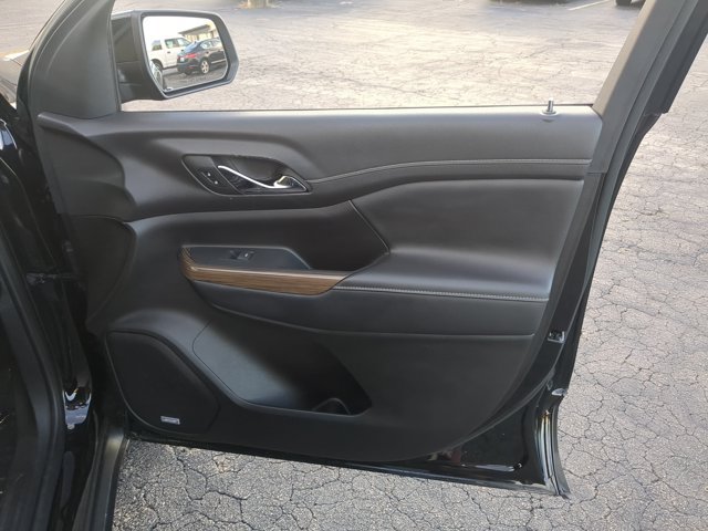 Used 2023 GMC Acadia SLE w/ Driver Convenience Package FWD image 35