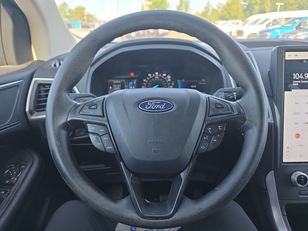 Certified 2022 Ford Edge SE w/ Black Appearance Package AWD/4WD image 25