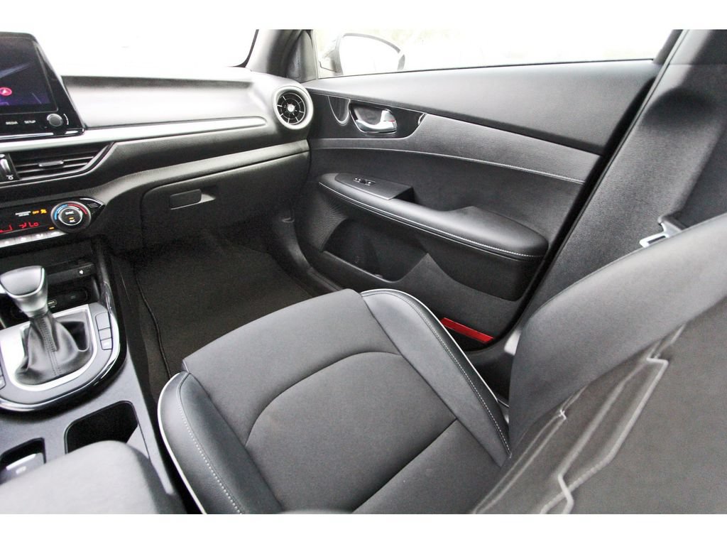 Used 2024 Kia Forte GT-Line w/ GT-Line Premium Package FWD image 13