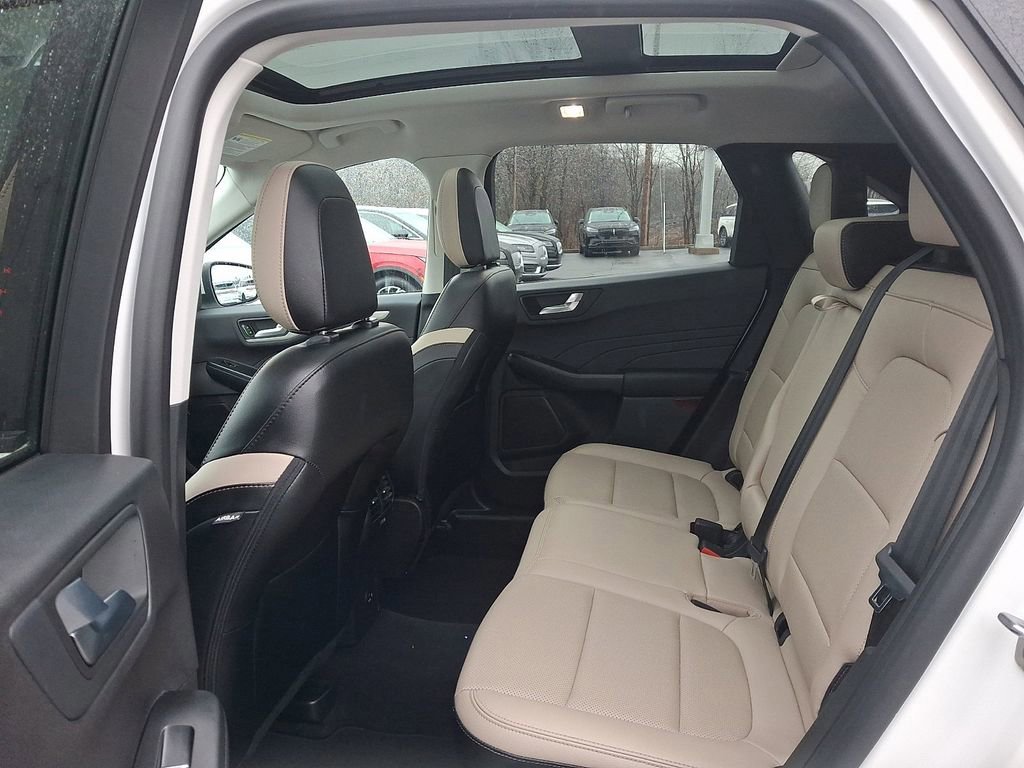 Certified 2022 Ford Escape SEL image 10