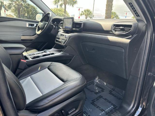 Certified 2022 Ford Explorer XLT w/ Equipment Group 202A RWD image 24