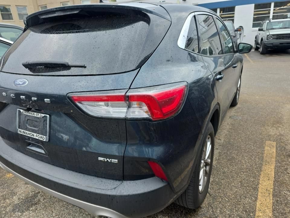 Certified 2022 Ford Escape SE w/ Convenience Package AWD/4WD image 3